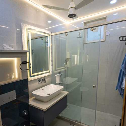 Cloud 9 – Deluxe King Room