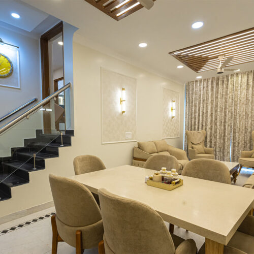 Cloud 9 – Deluxe King Room