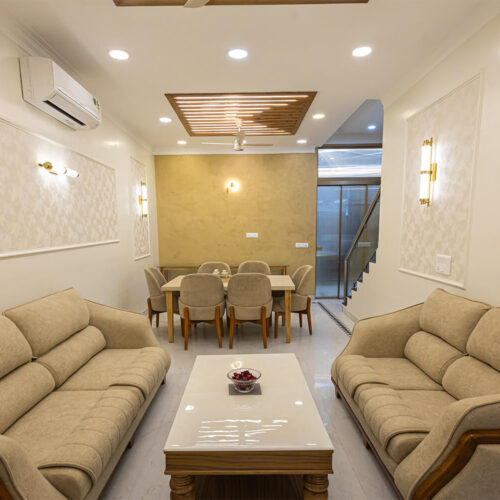 Cloud 9 – Deluxe King Room
